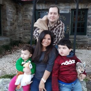 Meet your Posher, Nieves